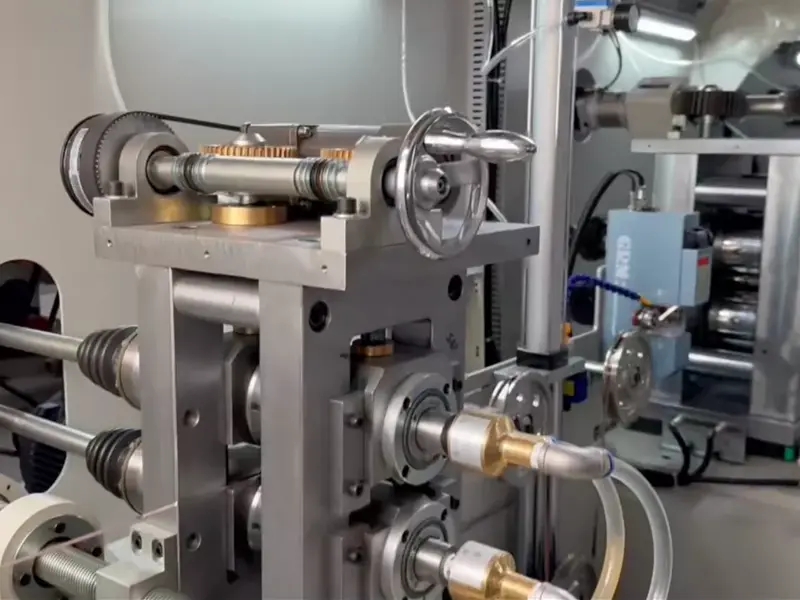 Kif iżżomm il-PV Ribbon Rolling Mills fil-ħajja ta 'kuljum